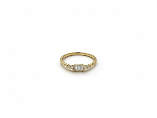 Anillo Rectangular con Circonia Baguette en Oro 14K Mod. 5038