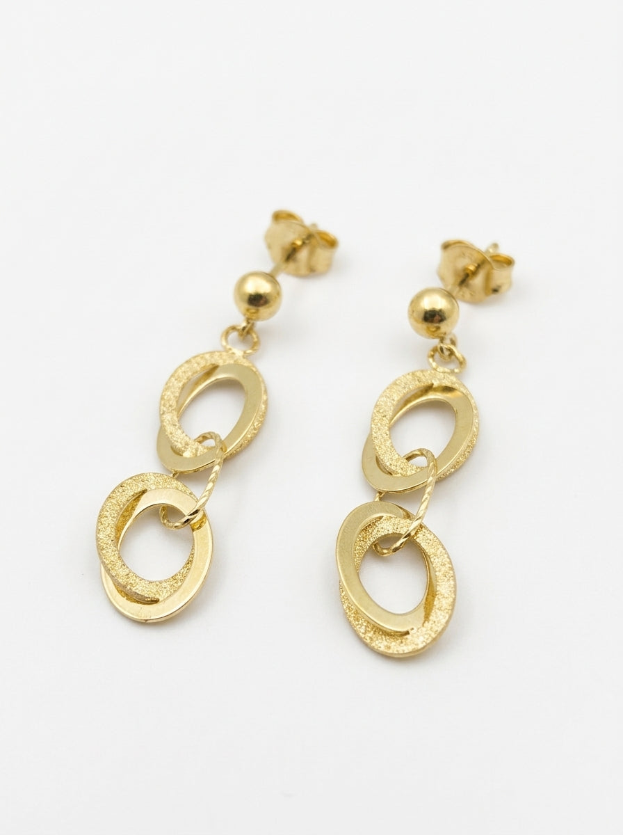 Aretes largos de oro 14k diseño de eslabones ovalados texturizados Mod 5969 - 3.5 cm