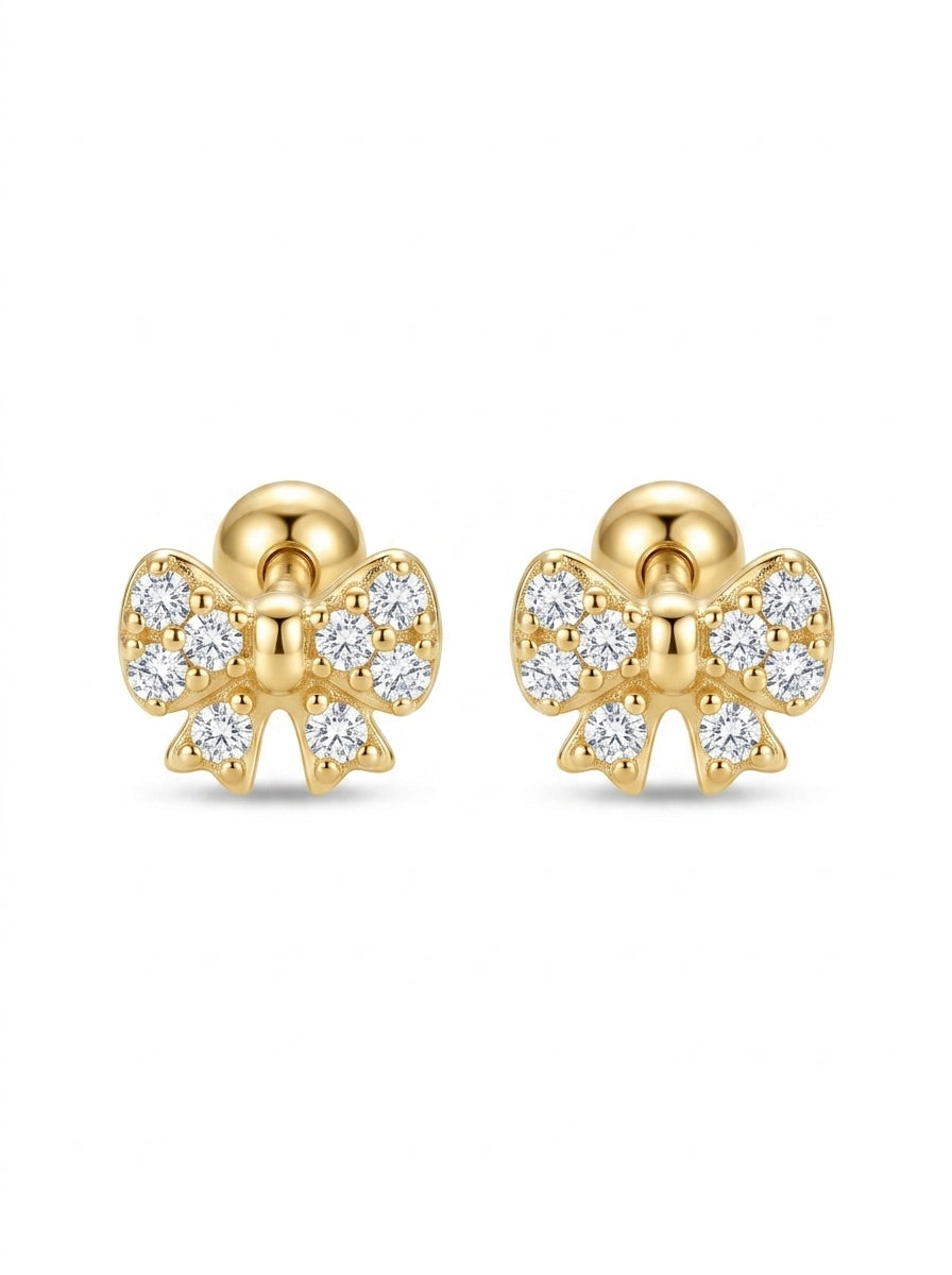Broquel baby de oro 14k diseño de coronitas con diamantes naturales Mod 5446