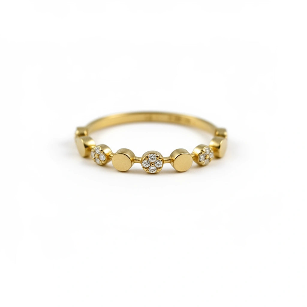 Anillo de oro 14K con círculos lisos y con incrustaciones de circonias