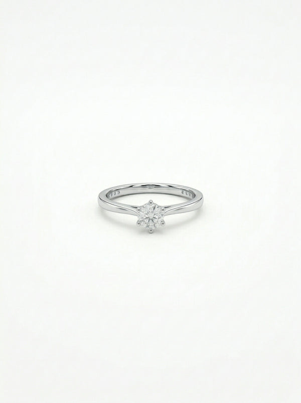 Anillo solitario de oro blanco 14k con diamante de laboratorio Mod 5480