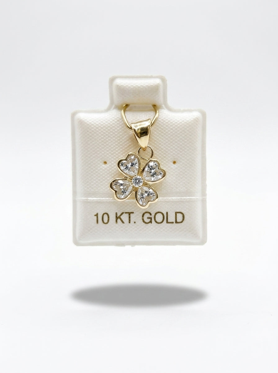 Dije de oro 10k delgado diseño trébol bicel de corazones Mod 5673