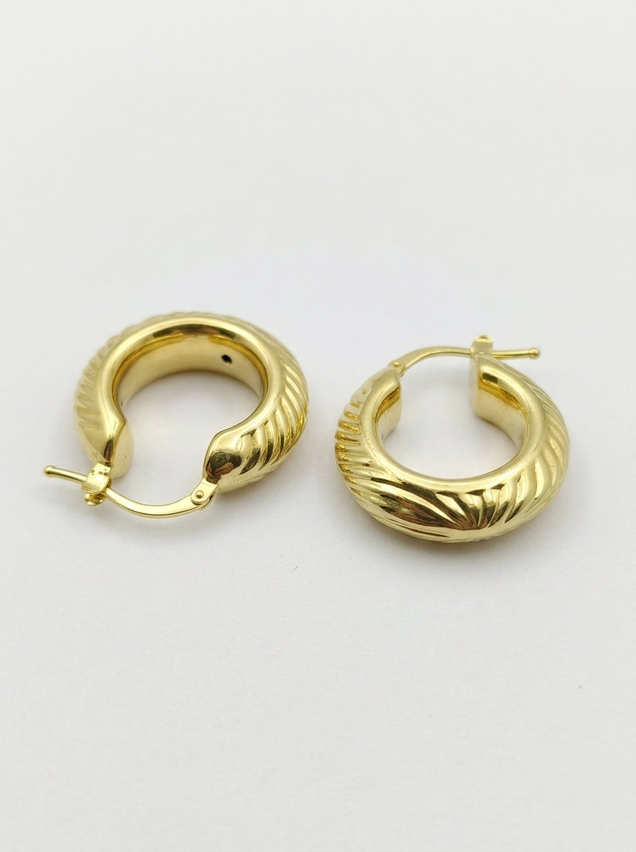 Arracadas de oro 14k diseño bombé acanaladas Mod 5974 - 2.5 cm