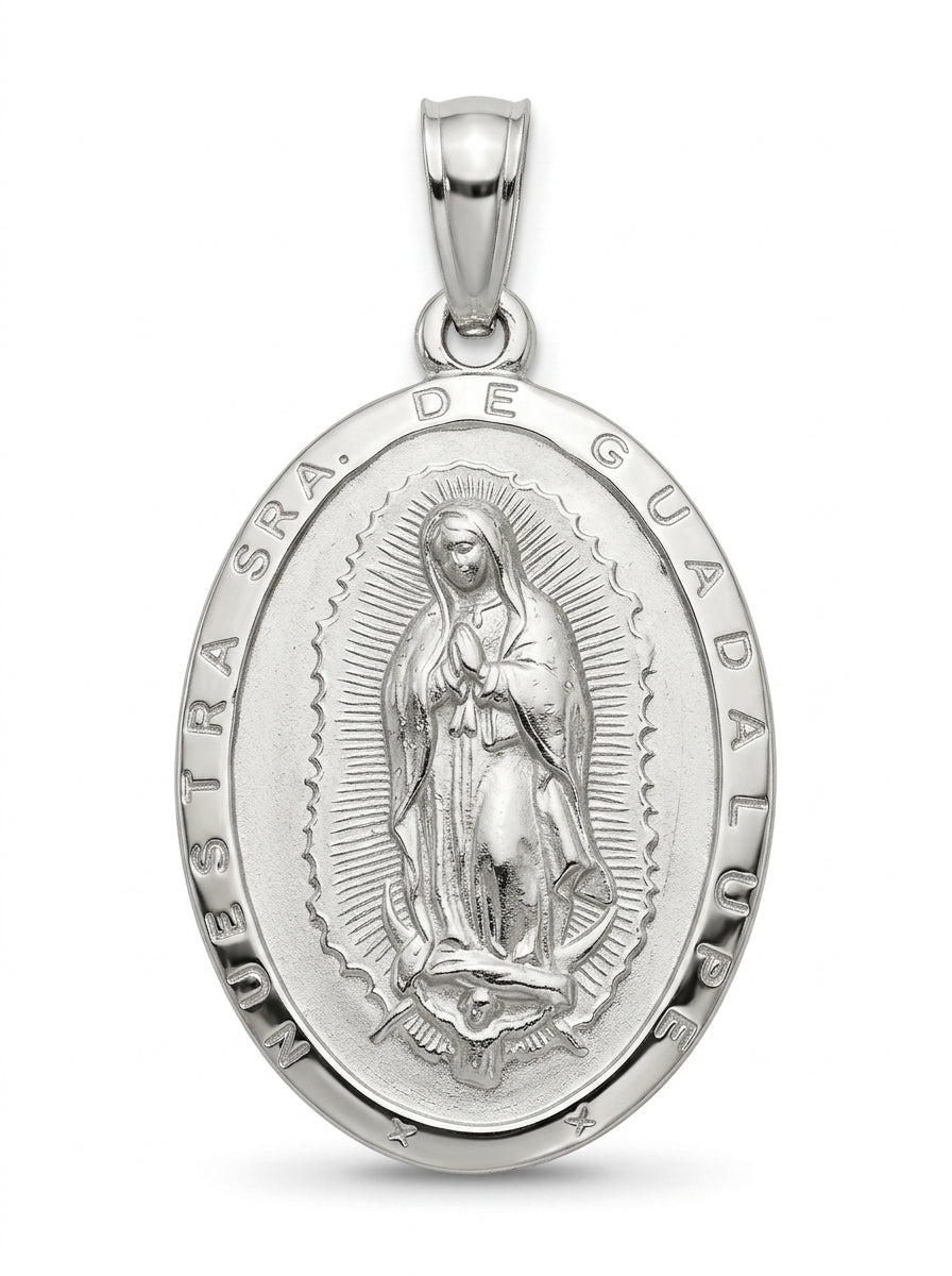 Medalla de oro blanco 14k diseño de la virgen de Guadalupe ovalada Mod 5438 - 2.5 cm