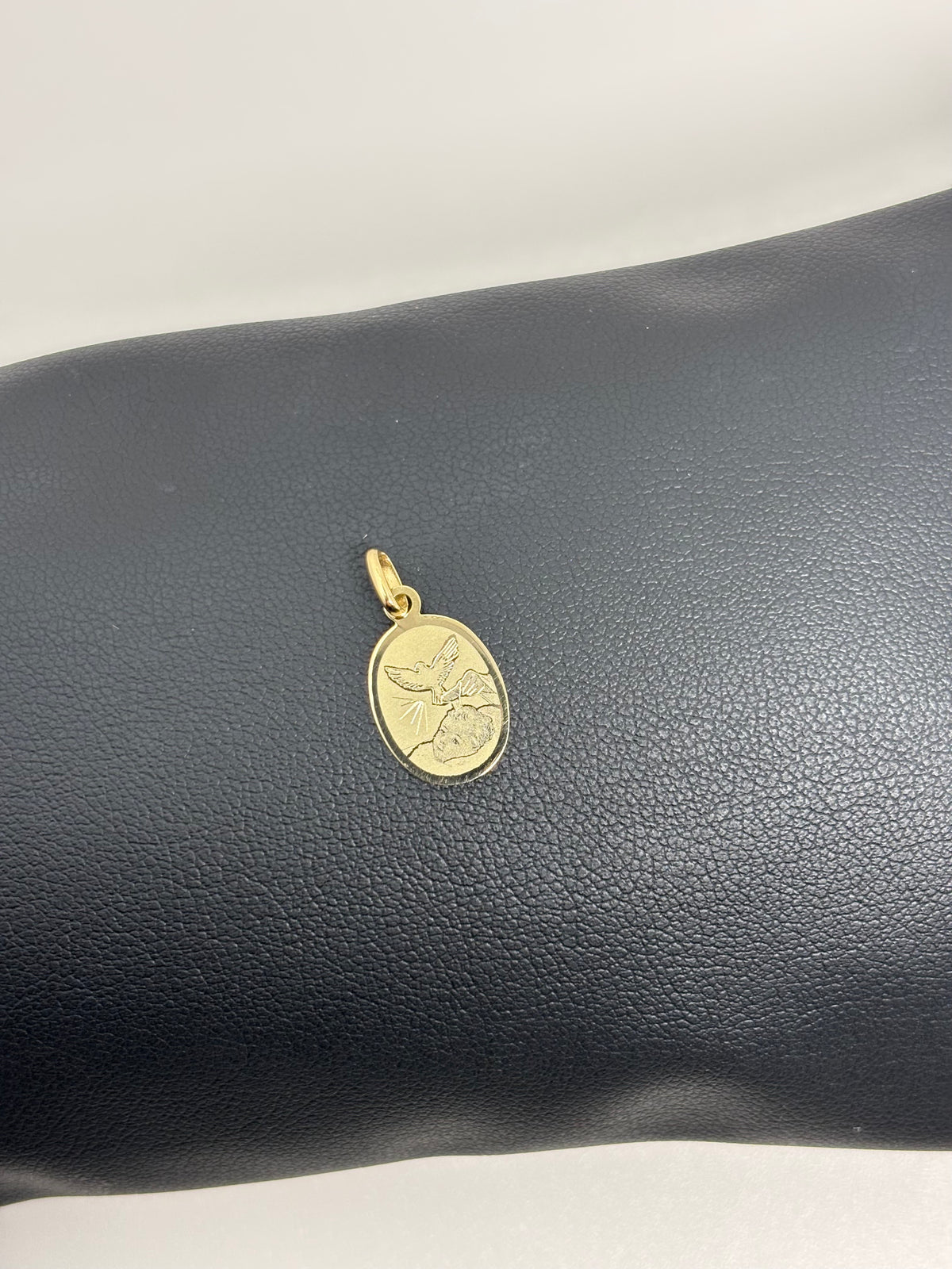 Medalla de Bautizo Pequeña de oro 14k