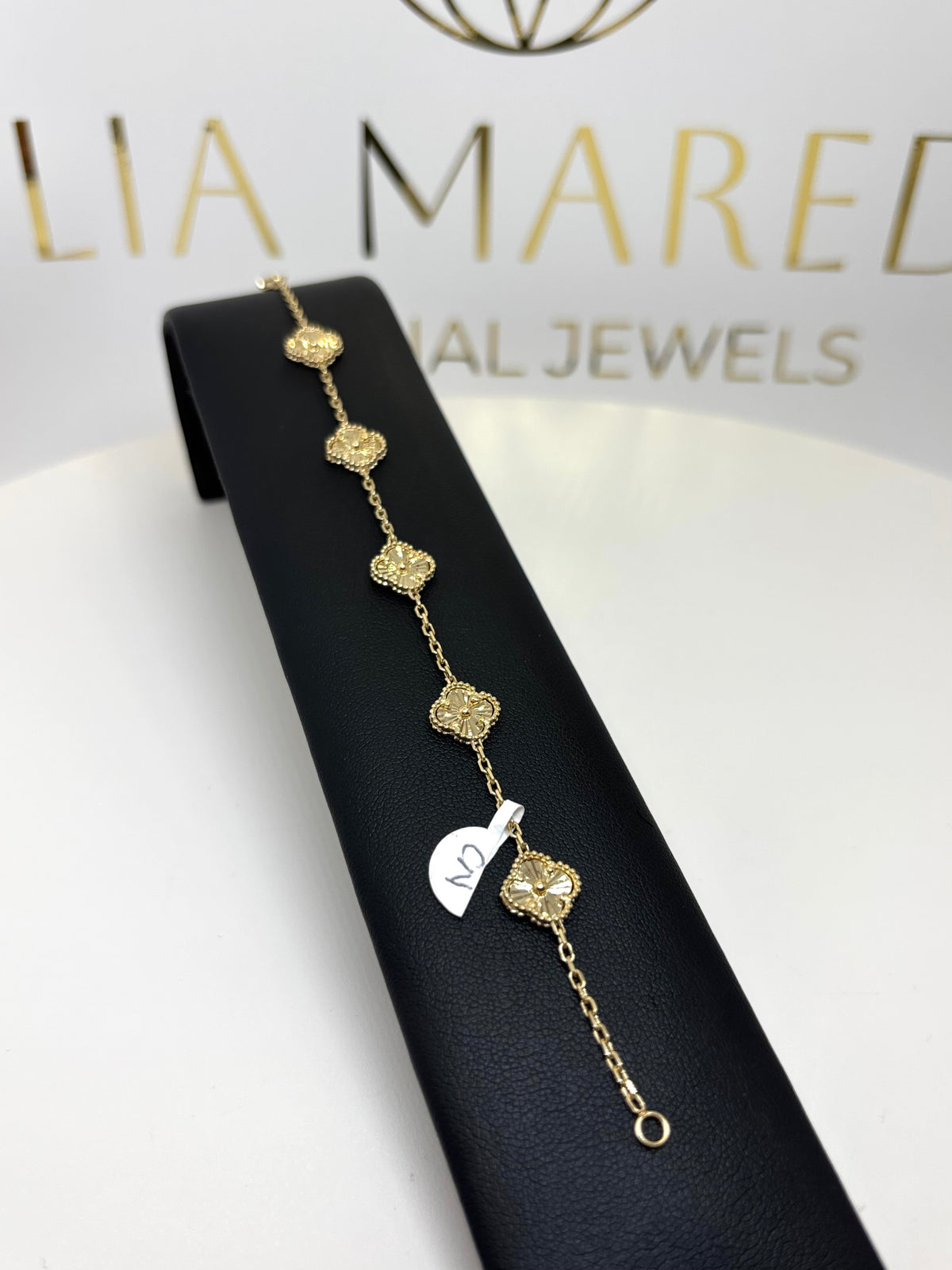 Pulsera de treboles de oro 14k medianas doradas