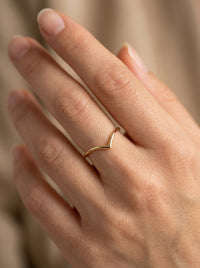 Anillo de oro 14k diseño corona lisa Mod LM549
