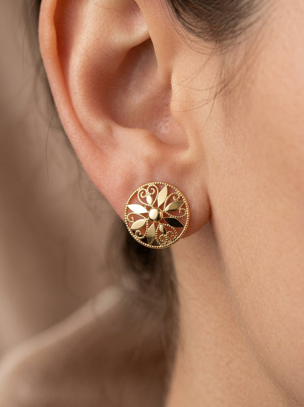 Aretes de oro 14k diseño de mandala tipo filigrana calado Mod LM5308