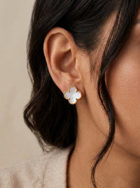 Aretes de oro 10k diseño de trébol madre perla mod 5951 - 1.5 cm