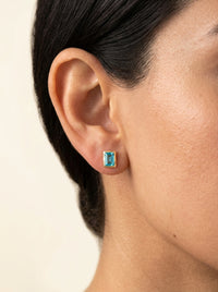 Broquel de oro 10k delgado diseño octa bisel azul (de bolitas) Mod 5664