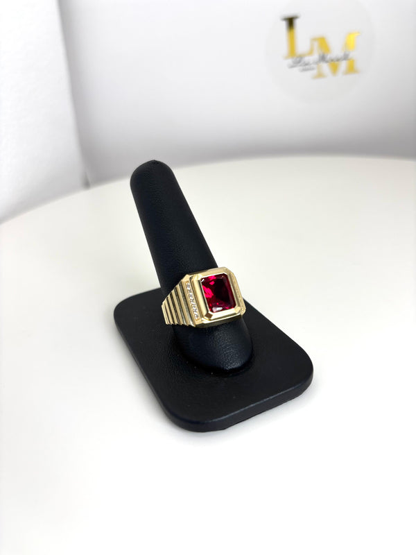 Anillo con Piedra Roja