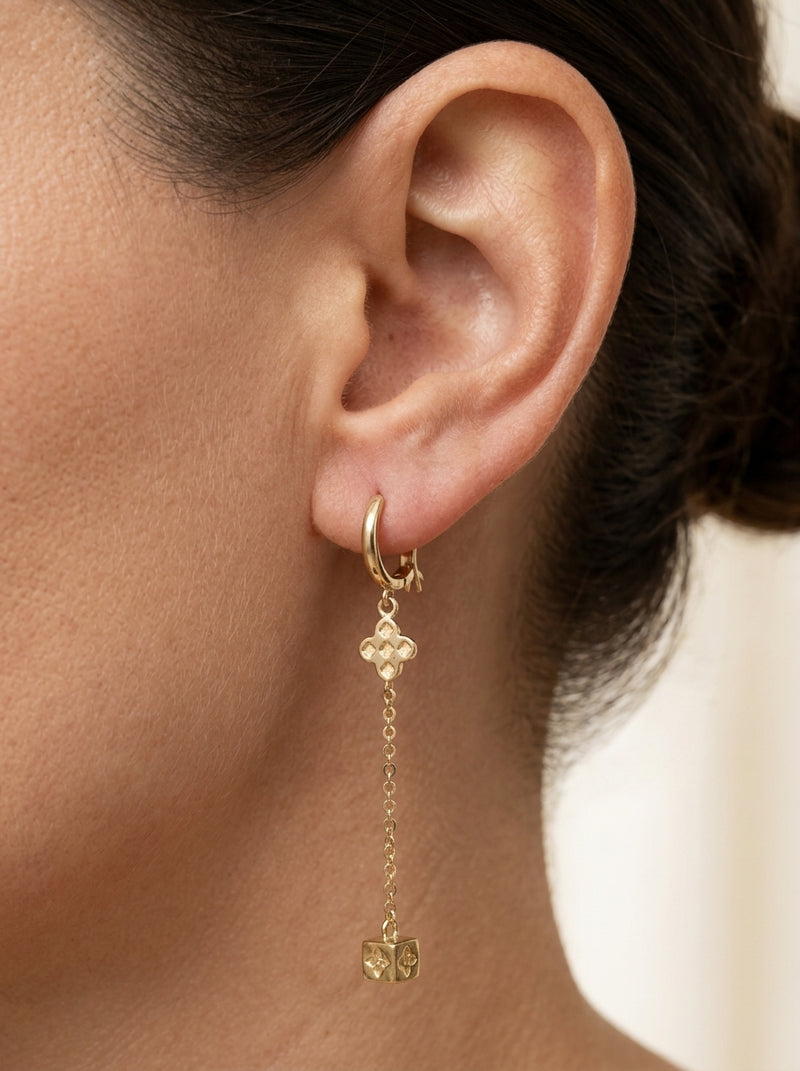 Aretes largos de oro 14k tipo diseñador Mod 5780 - 5 cm