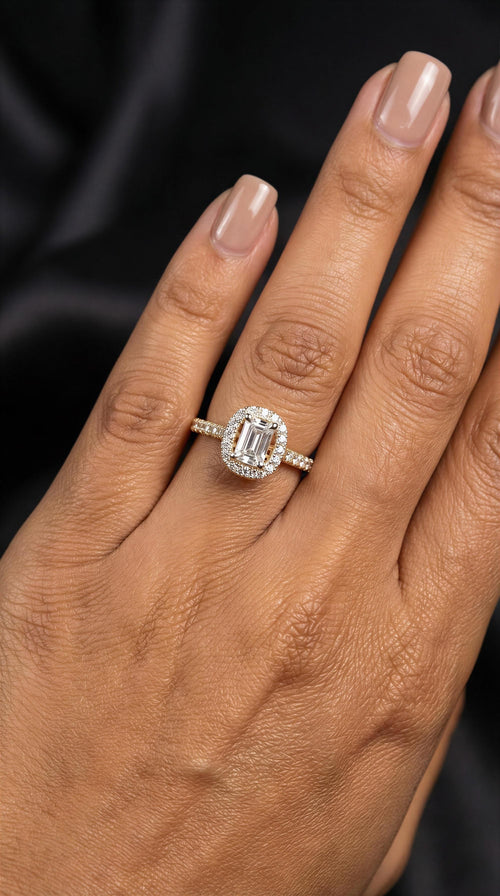 Anillo de oro 14k tipo halo rectangular ideal para promesa