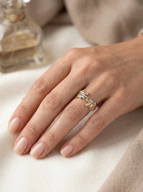 Anillo de oro 14k diseño de guirnalda con circonias de colores mod 5589