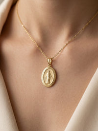 Medalla de oro 14k diseño de la virgen milagrosa Mod LM533 - 2 cm