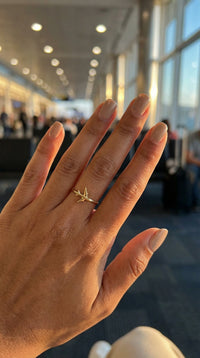 Anillo de viaje de oro 14k