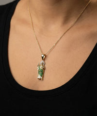 Dije de San Judas Tadeo de oro 14K con circonias verdes 3 cm