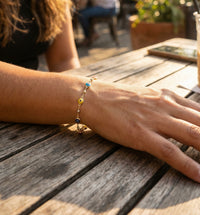 Pulsera de oro 10k de ojitos turcos de colores -18 cm