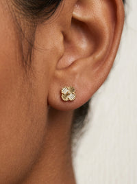 Aretes de oro 10k diseño de trébol dorado mod 5879 - 5mm