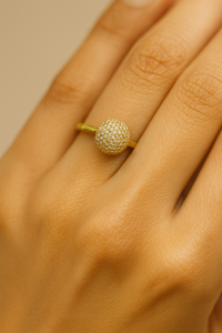 Anillo de esfera pavé 10k