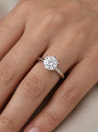 Anillo solitario de oro blanco 14k con diamante de laboratorio Mod 5479