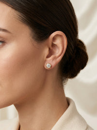Broquel de oro 14k diseño de flor con circonias Mod LM5254 (de bolitas)