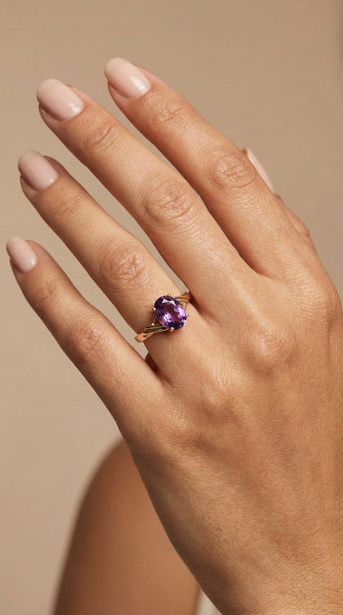 Anillo de oro 10k con piedra rosa