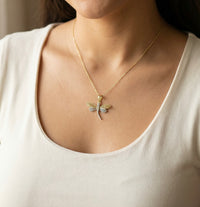 Dije de libélula de oro 14k 2 cm