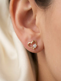 Broquel de oro 14k con diamantes naturales diseño corazones Mod LM5292