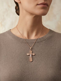 Cruz de oro rosa 14k con acabado mate Mod 5627 4.5 cm