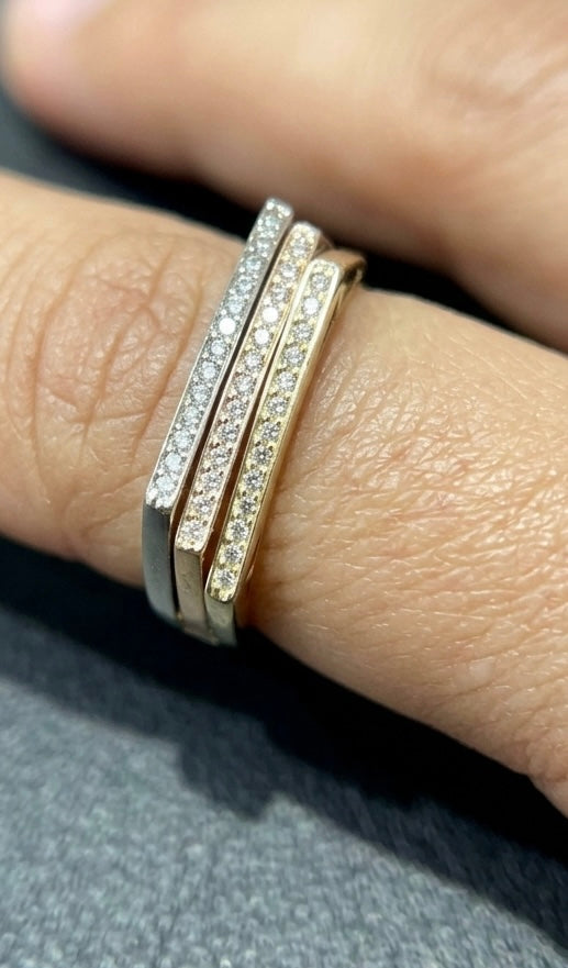 Anillo de tres oro 14k con circonias Mod 5871