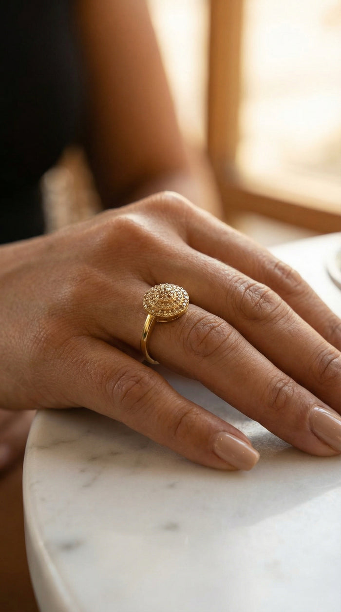 Anillo de oro 14k Circular Halo de Circonias