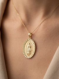 Medalla de oro 14k diseño de la virgen de Guadalupe Mod LM534 - 2.5 cm