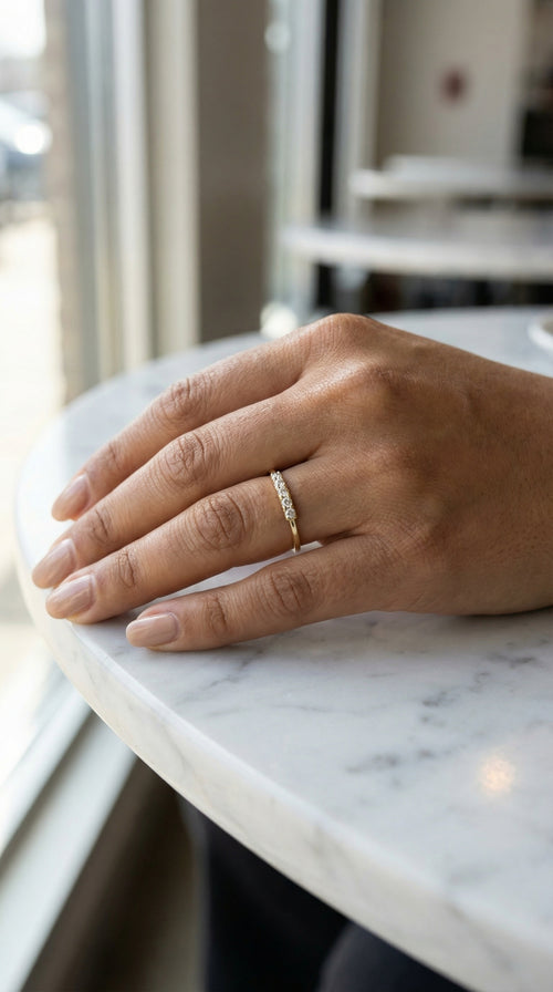Anillo de oro 14k con circonias Mod.1735