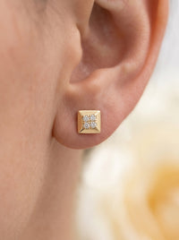Broquel de oro 14k con diamantes naturales diseño cuadrado Mod LM5290