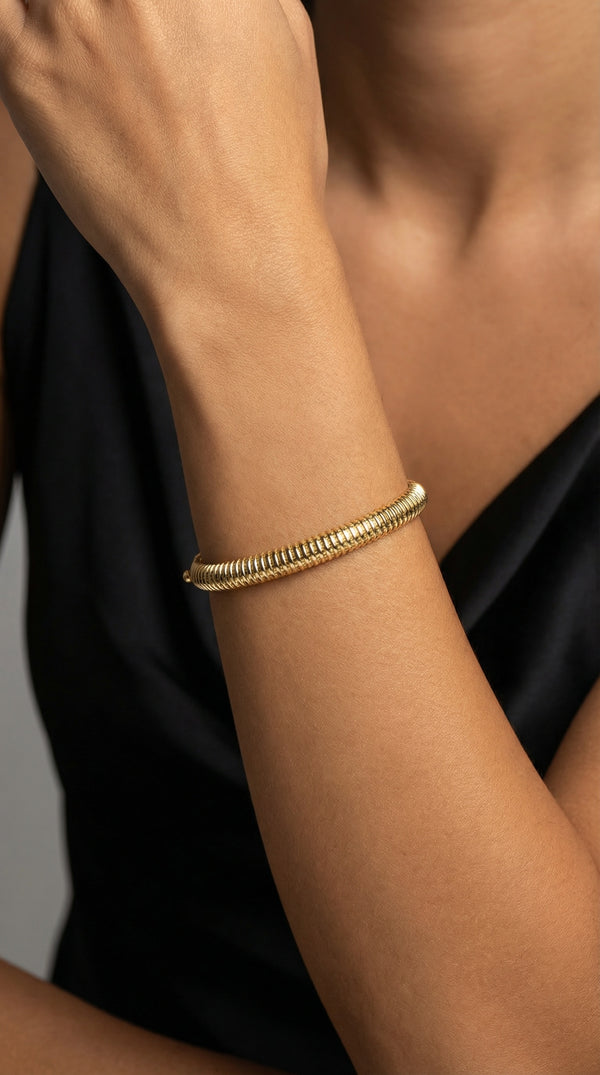 Aro acanalado de oro 14k