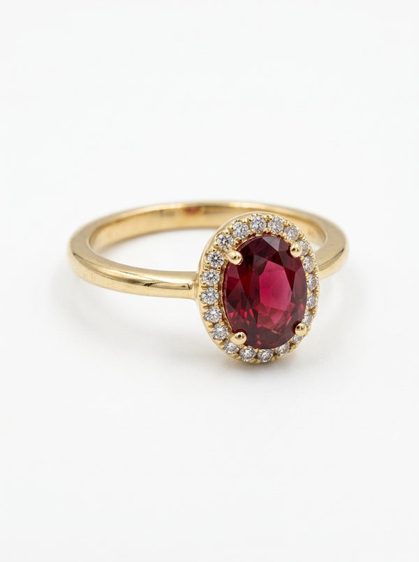 Anillo de oro 14k con circonia oval tipo halo Mod 5870