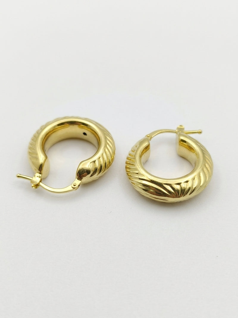 Arracadas de oro 14k diseño bombé acanaladas Mod 5974 - 2.5 cm