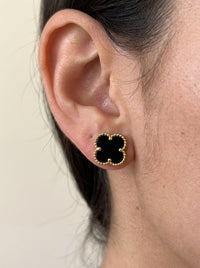 Aretes de oro 10k diseño de trébol ónix mod 5950 - 1.5 cm