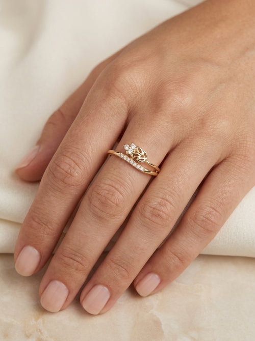 Anillo de oro 14k diseño de guirnaldas  con circonias mod 5587