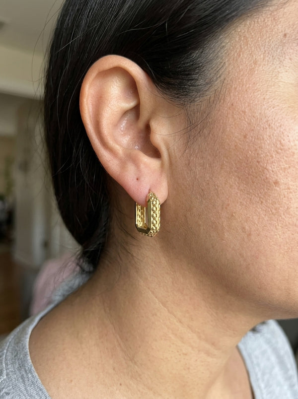 Arracadas de oro 14k diseño texturizado Mod 5972 - 1.6 cm