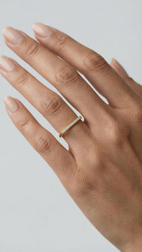 Anillo de oro 14k diseño media luna con circonias Mod LM5121