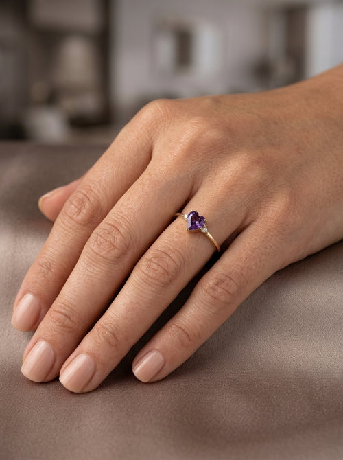 Anillo de oro 14k diseño de corazón morado de circonia Mod LM5401