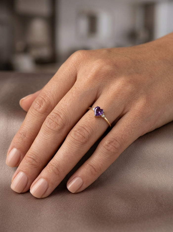 Anillo de oro 14k diseño de corazón morado de circonia Mod LM5401