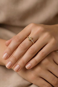 Anillo de oro 10k tipo diseñador hueco Mod. LM 5027