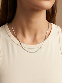 Gargantilla de oro blanco 14k diseño panza de víbora hueca Mod LM 5609 40 cm x 2.5 mm