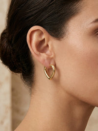 Aretes de oro 14k diseño silueta de corazón  Mod LM5248 - 1.5 cm