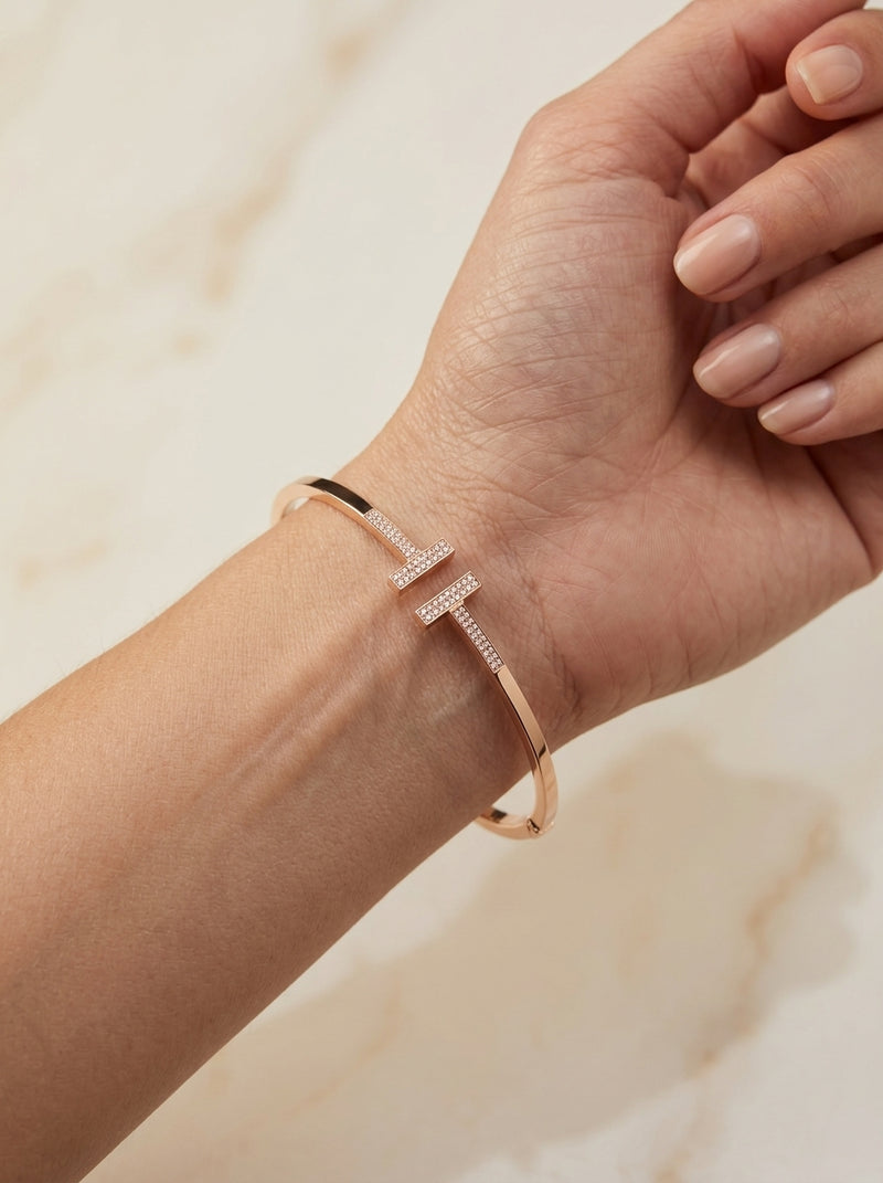 Brazalete de oro rosa 14k tipo diseñador hueco con circonias mod 5753 - 18 cm
