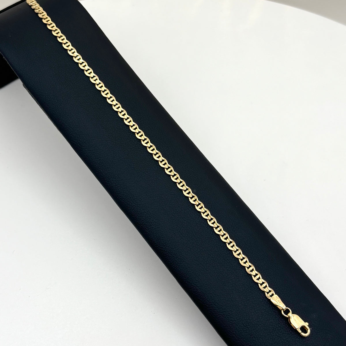 Pulsera de eslabones marineros de oro 14k