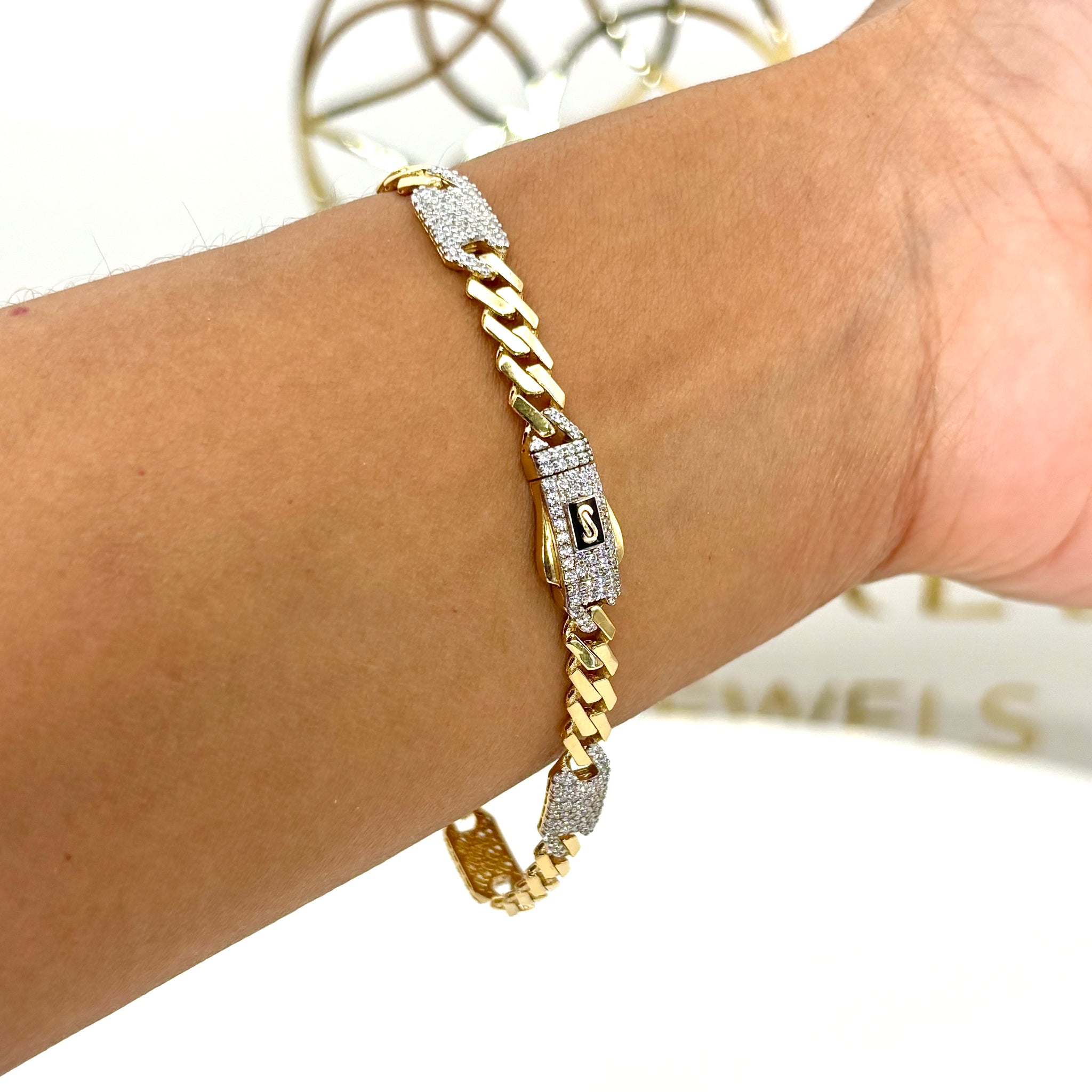 Pulsera de diseñador 5x1 con acabado especial y circonias
